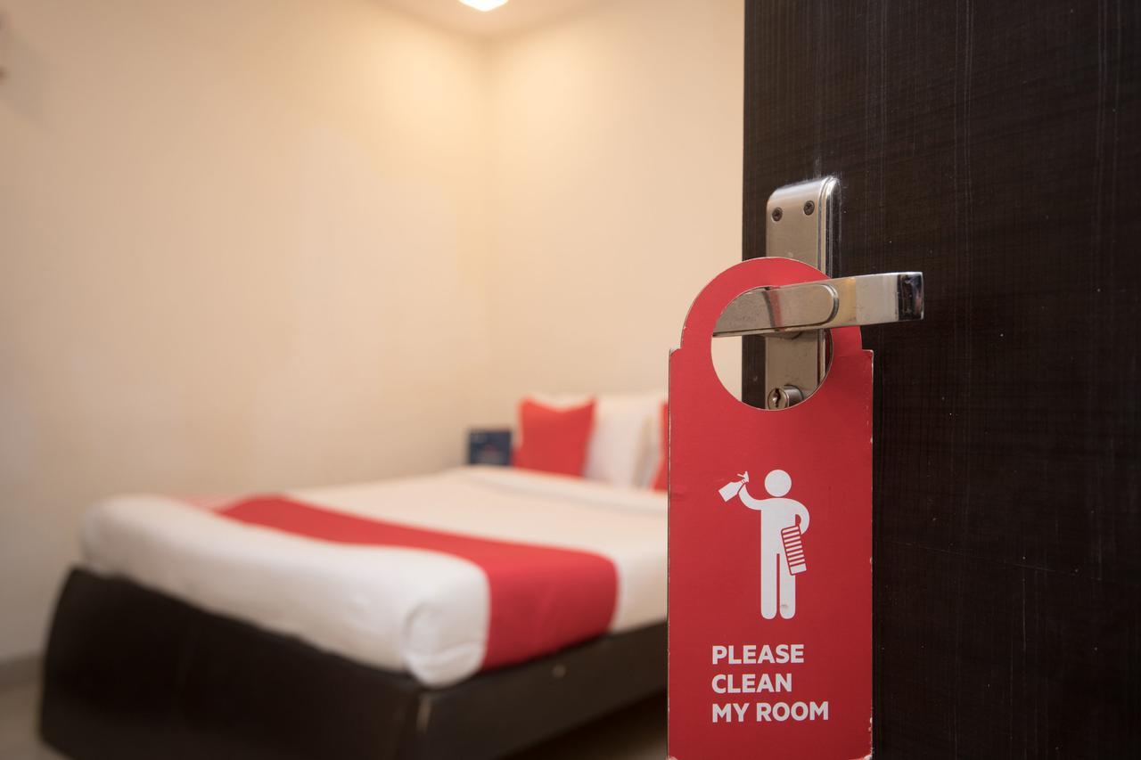 Oyo 10103 Hotel Aviva Bombay Esterno foto